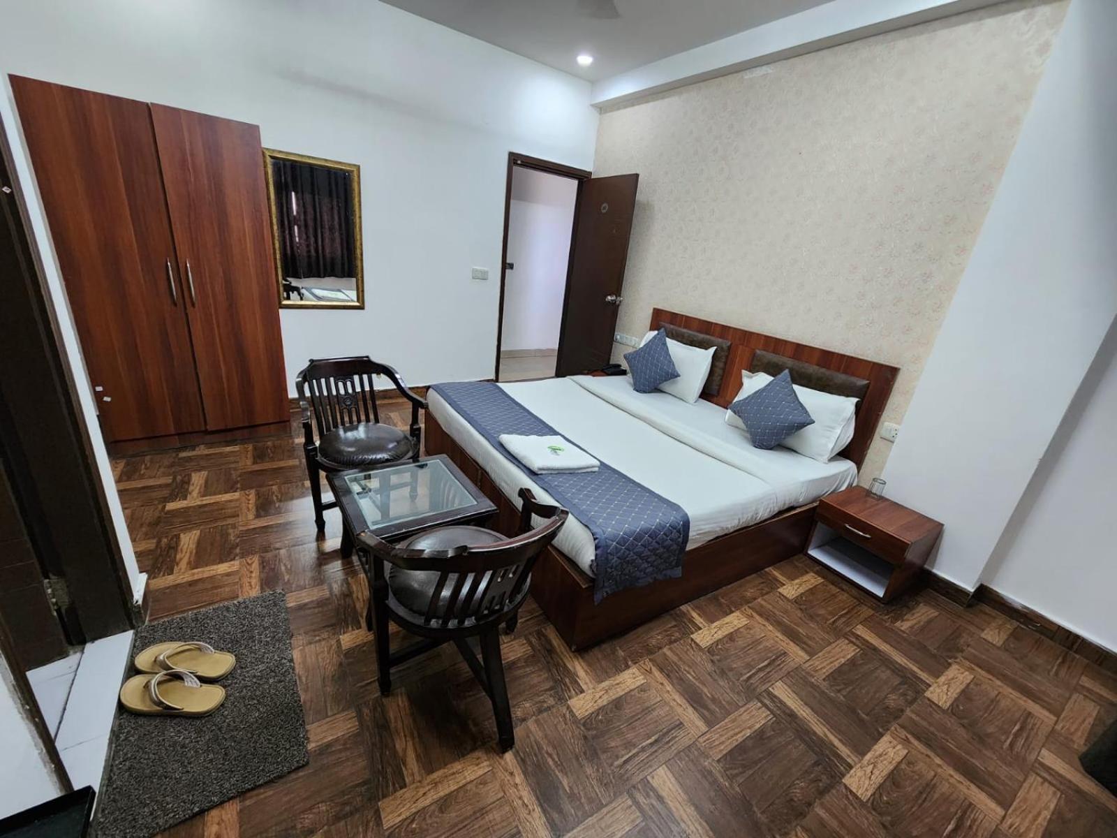 Hotel Aerotech Near Delhi Airport New Delhi Exterior photo